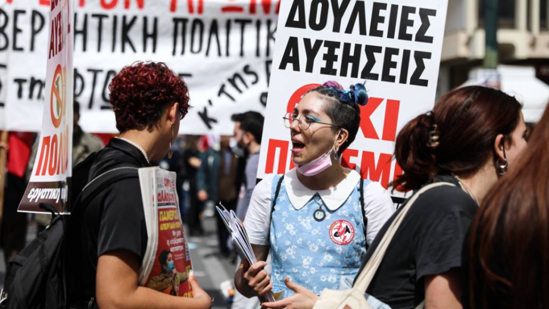 Yunanistan da genel grev Protestolar 24 saat sürdü