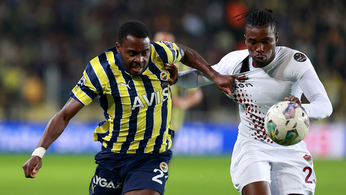 Sar Kanarya Yeniden Lider Fenerbah E Hatayspor