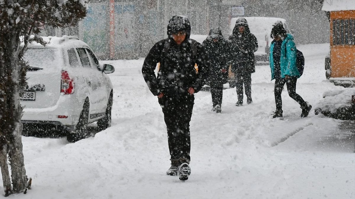 Meteoroloji den kar yağışı uyarısı Kış geri dönüyor