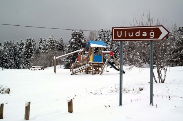 Nisan kapıdan baktırır... 2