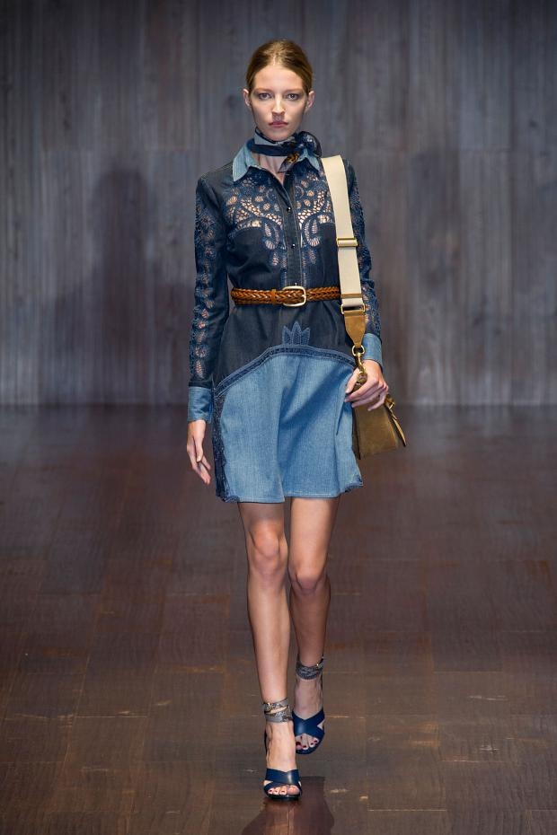 Dünya podyumlarından 2015 ilkbahar-yaz modası 11