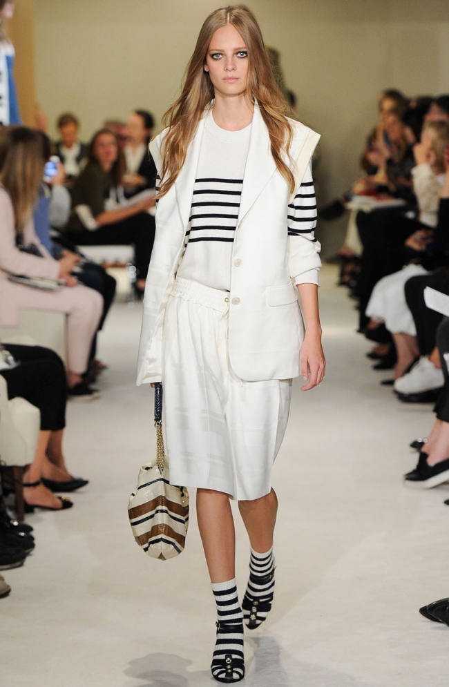 Dünya podyumlarından 2015 ilkbahar-yaz modası 12