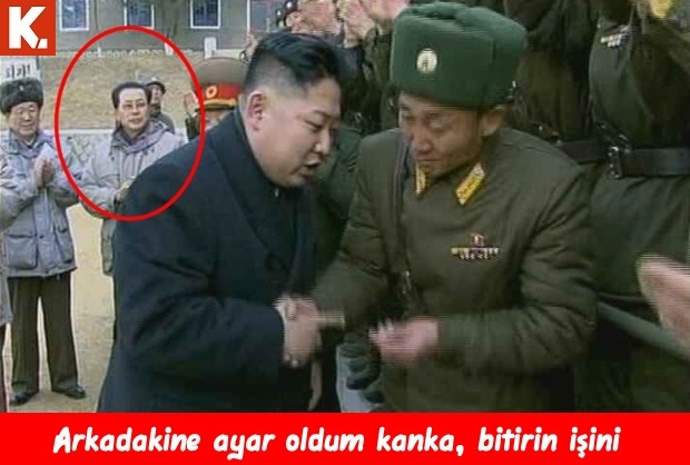 Gülmekten karın kası yaptıracak capsler 3