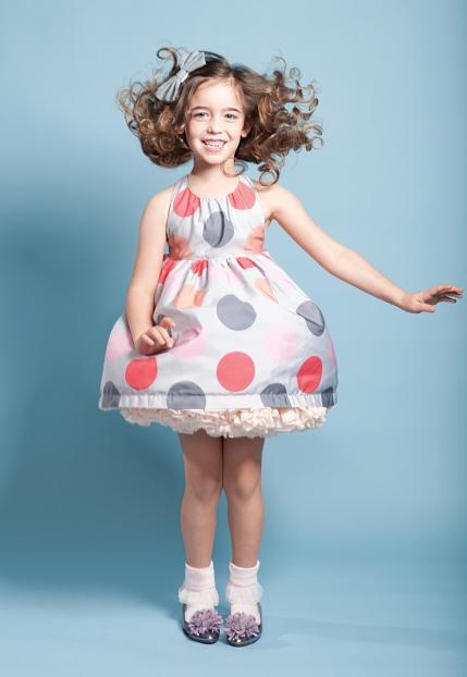 Küçük kızların bahar coşkusu 1