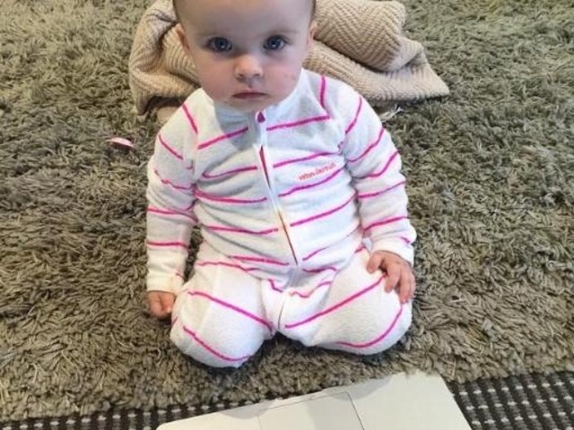 1 yaşında 20 bin lira maaşı var 10