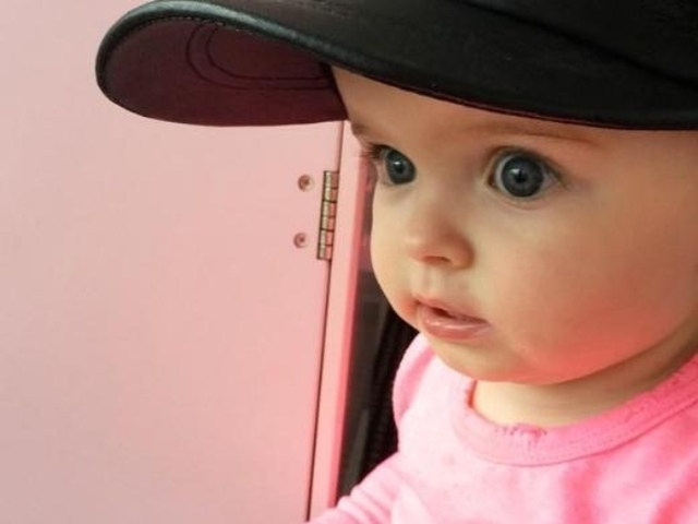 1 yaşında 20 bin lira maaşı var 9