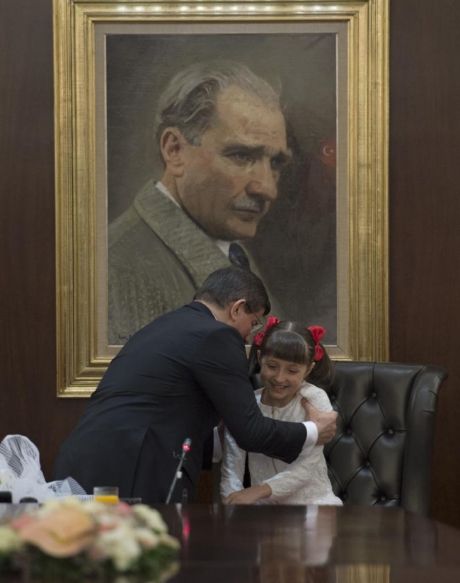 23 Nisan neşesi... 28