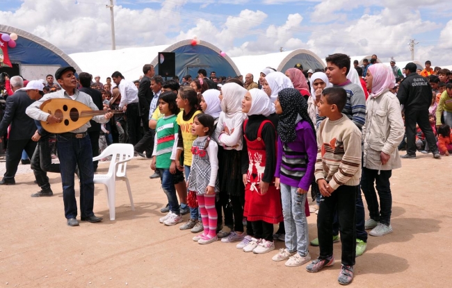 Suriyeli çocukların 23 Nisan çoşkusu 9