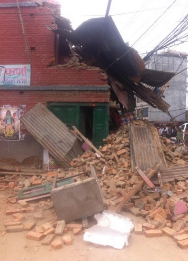 Nepal'in başkenti Katmandu yerle bir oldu 4