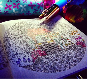 Esrarengiz Bahçe'ye giren çıkamıyor 12