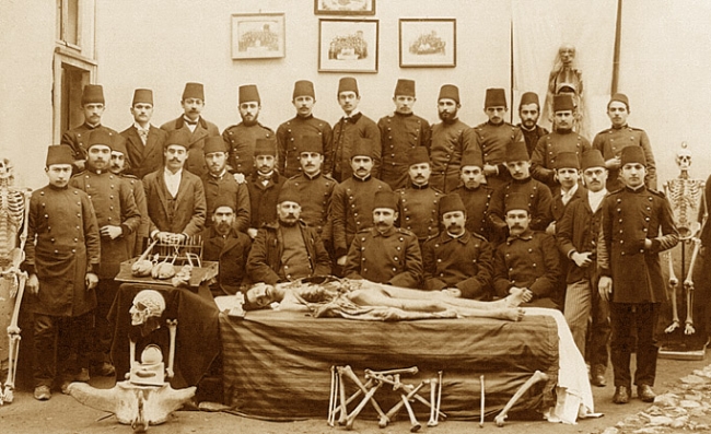 Tarihin tekerrür etmediği tarih: 27 Nisan 6