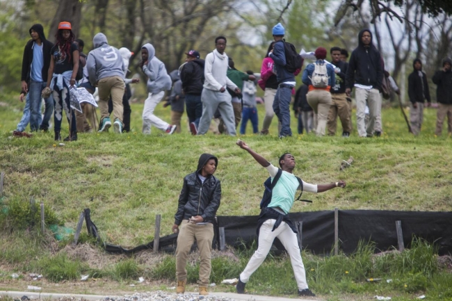 Baltimore'da isyan 13