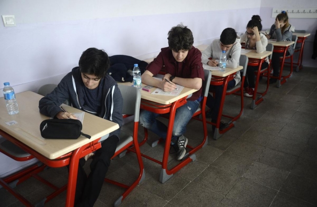 Ortaokul 8. sınıf öğrencilerinde TEOG heyecanı 23