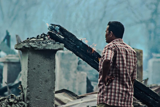 Sinabung yanardağı'nda patlama 5