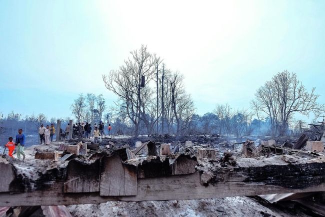 Sinabung yanardağı'nda patlama 9