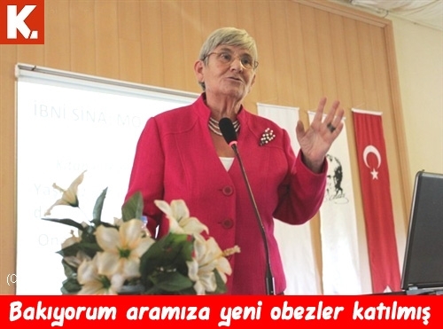 Canan Karatay'ın gülmekten diyete sokacak capsleri 22