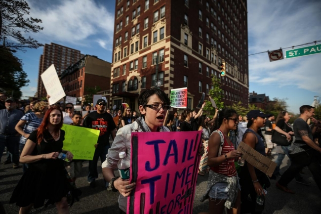 ABD "Baltimore" için ayakta 10