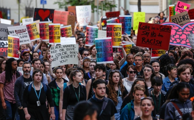 ABD "Baltimore" için ayakta 21