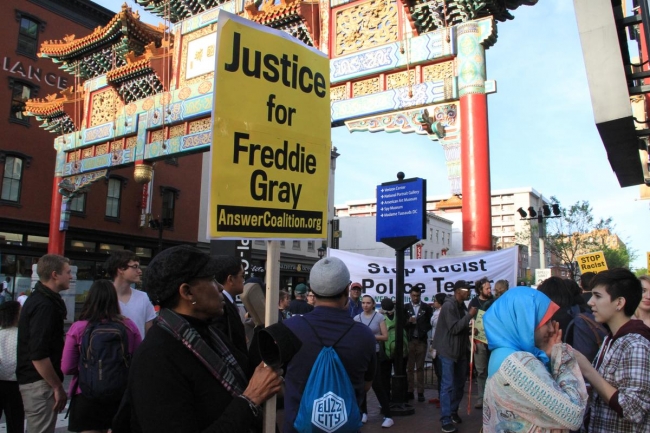 ABD "Baltimore" için ayakta 30