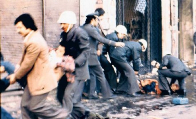 Her şey 1 el silah sesiyle başladı 16