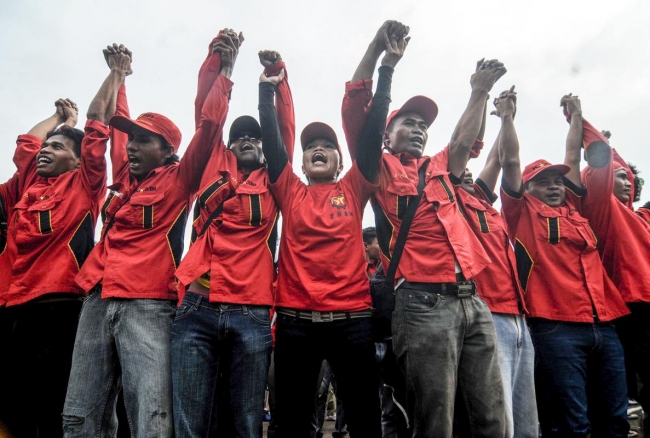 Molotofsuz, gazsız 1 Mayıs 10