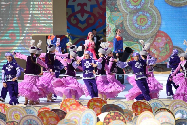 Molotofsuz, gazsız 1 Mayıs 24