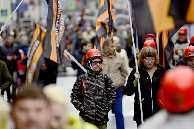 Molotofsuz, gazsız 1 Mayıs 22