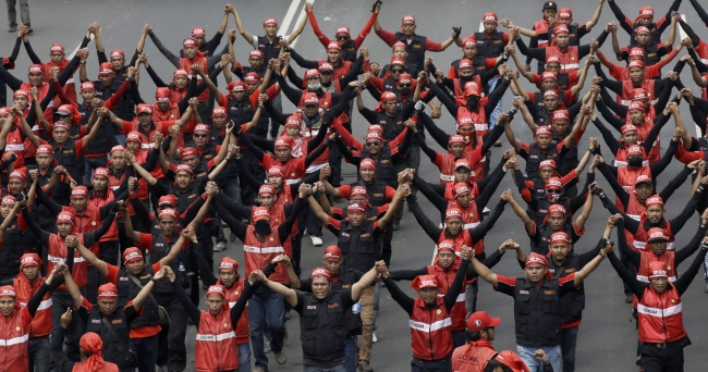 Molotofsuz, gazsız 1 Mayıs 12