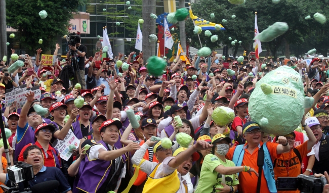 Molotofsuz, gazsız 1 Mayıs 41