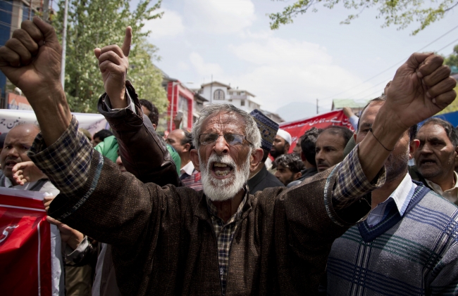 Molotofsuz, gazsız 1 Mayıs 34