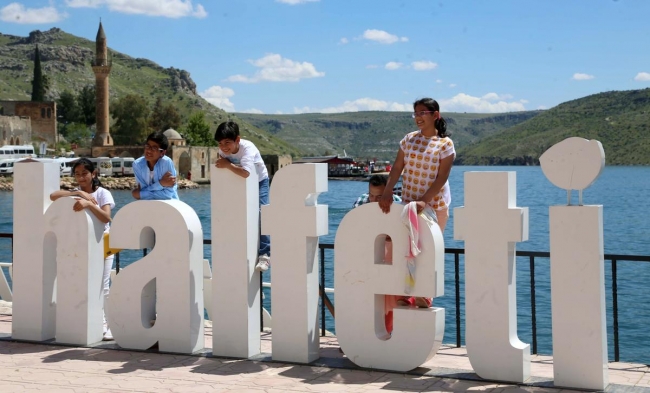 Batık Kent Halfeti'nin çekim gücü 8