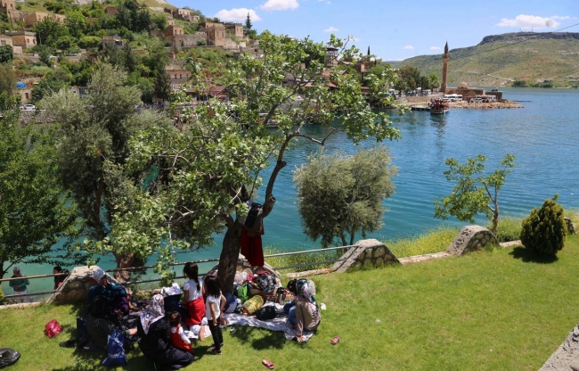 Batık Kent Halfeti'nin çekim gücü 10