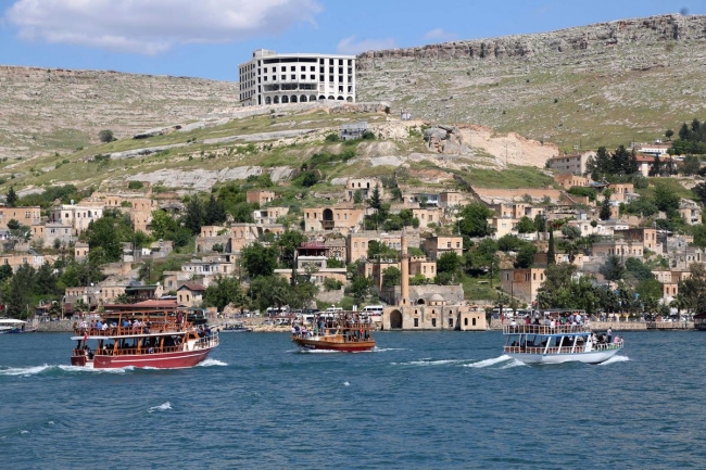 Batık Kent Halfeti'nin çekim gücü 15