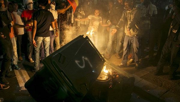 İsrail'de "ırkçı" polis şiddeti 40