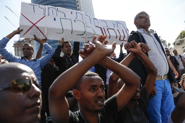 İsrail'de "ırkçı" polis şiddeti 26