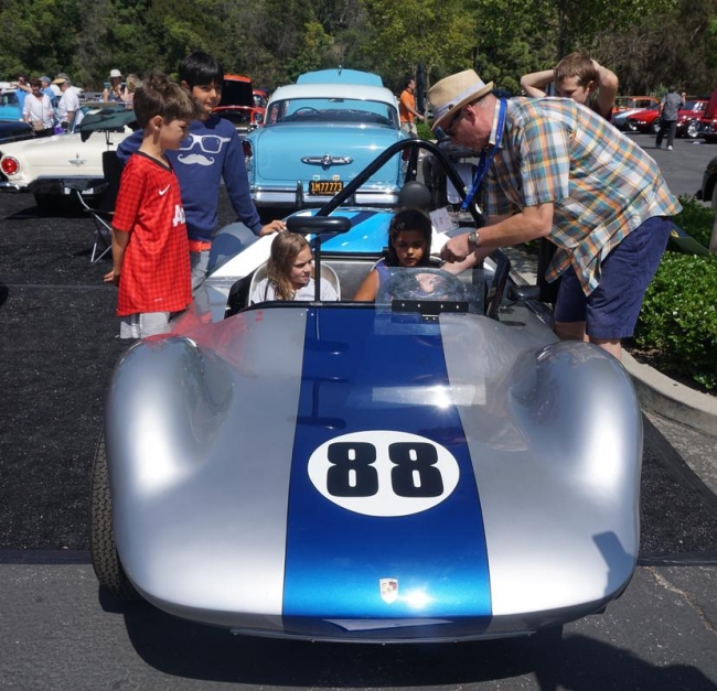 Beverly Hills'te klasik otomobil şovu 30