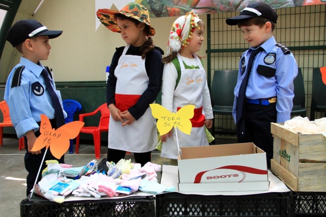 Pazarcı miniklerden renkli kareler 6