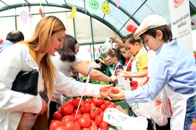 Pazarcı miniklerden renkli kareler 13