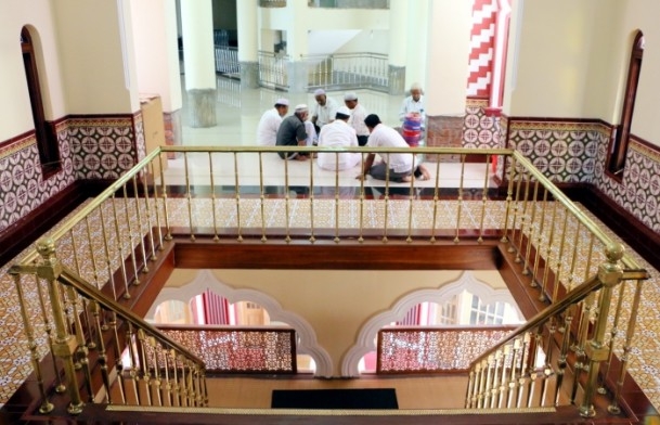 İslamın sembolü: Kırmızı mescit 5