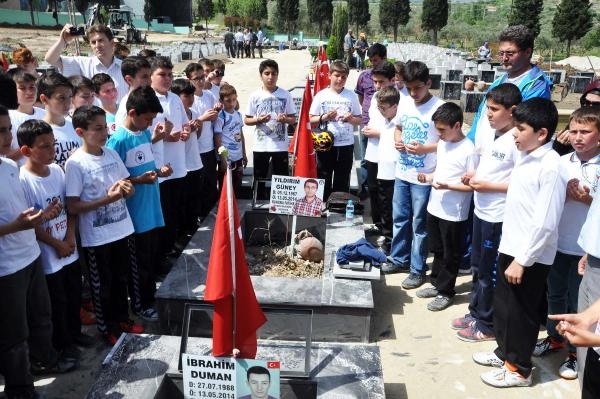 Soma faciası anısına resim sergisi yapıldı 2