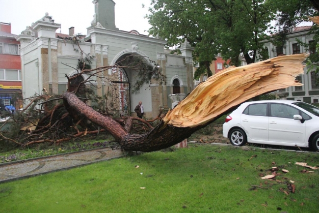 Fırtına Marmara'yı vurdu 24