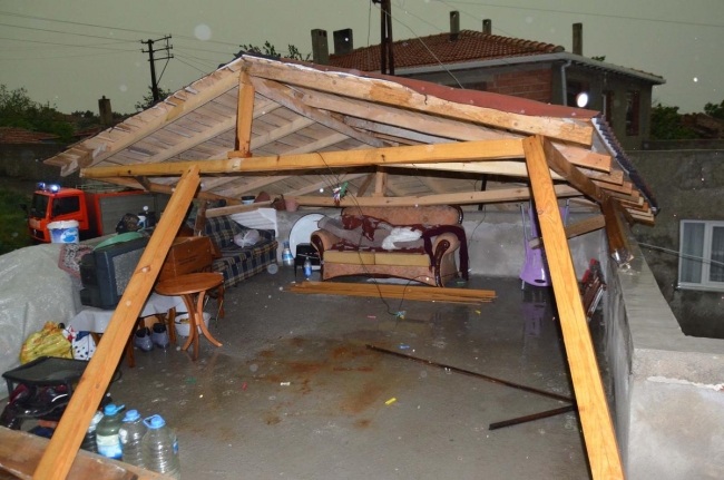 Fırtına Marmara'yı vurdu 12