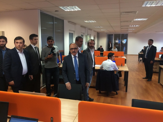 Ak Parti seçimi "Dijital Ofis"den yönetecek 8