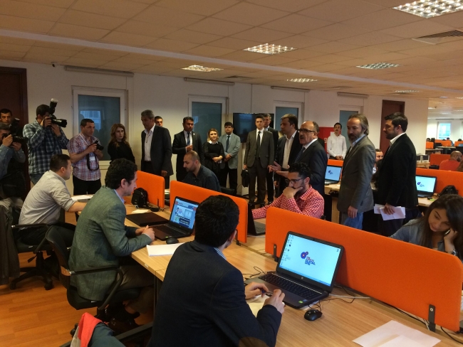 Ak Parti seçimi "Dijital Ofis"den yönetecek 6