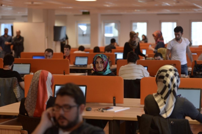 Ak Parti seçimi "Dijital Ofis"den yönetecek 3