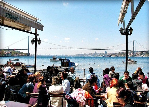 Annelere şehrin dört bir yanından ziyafet sofraları 6