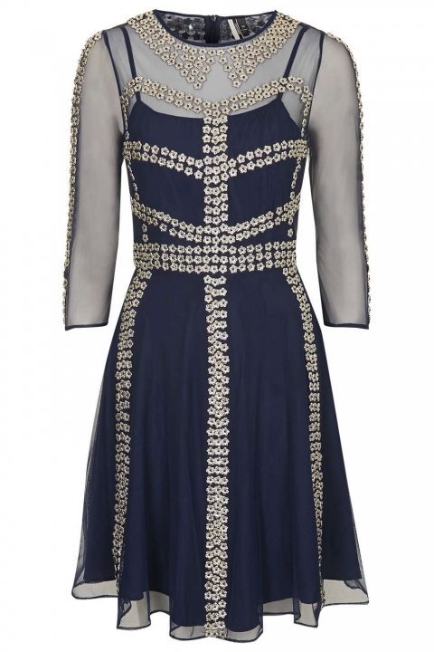 En zarif ve şık mezuniyet kıyafetleri rehberi 17