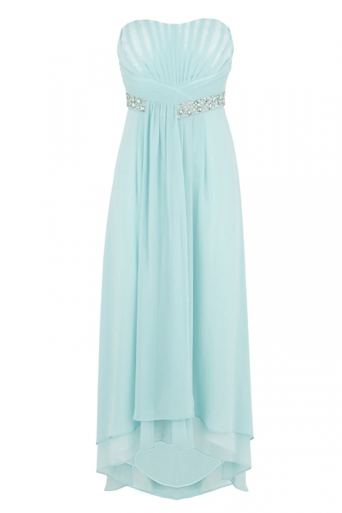 En zarif ve şık mezuniyet kıyafetleri rehberi 2