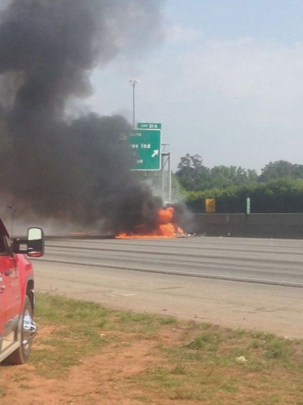 Otoyola çakıldı! 2