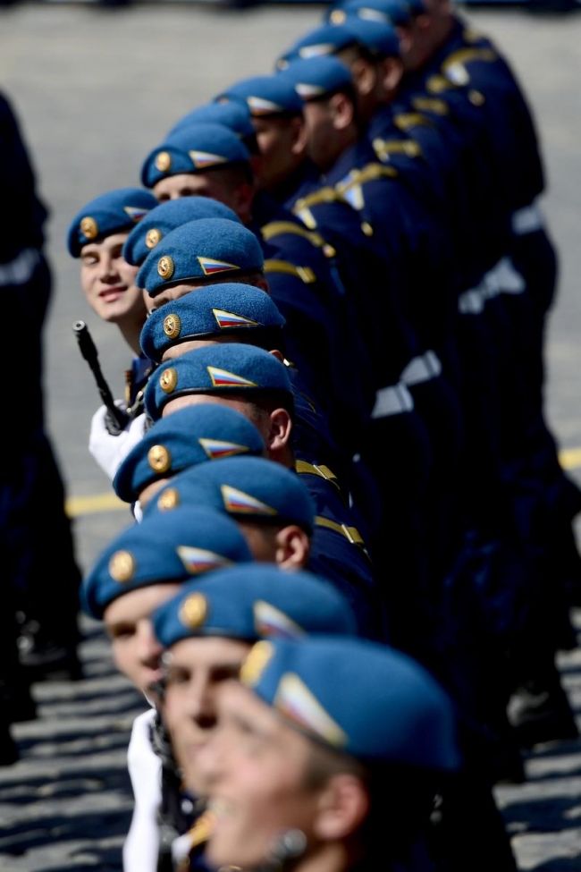 Kızıl Meydan'da gövde gösterisi 21